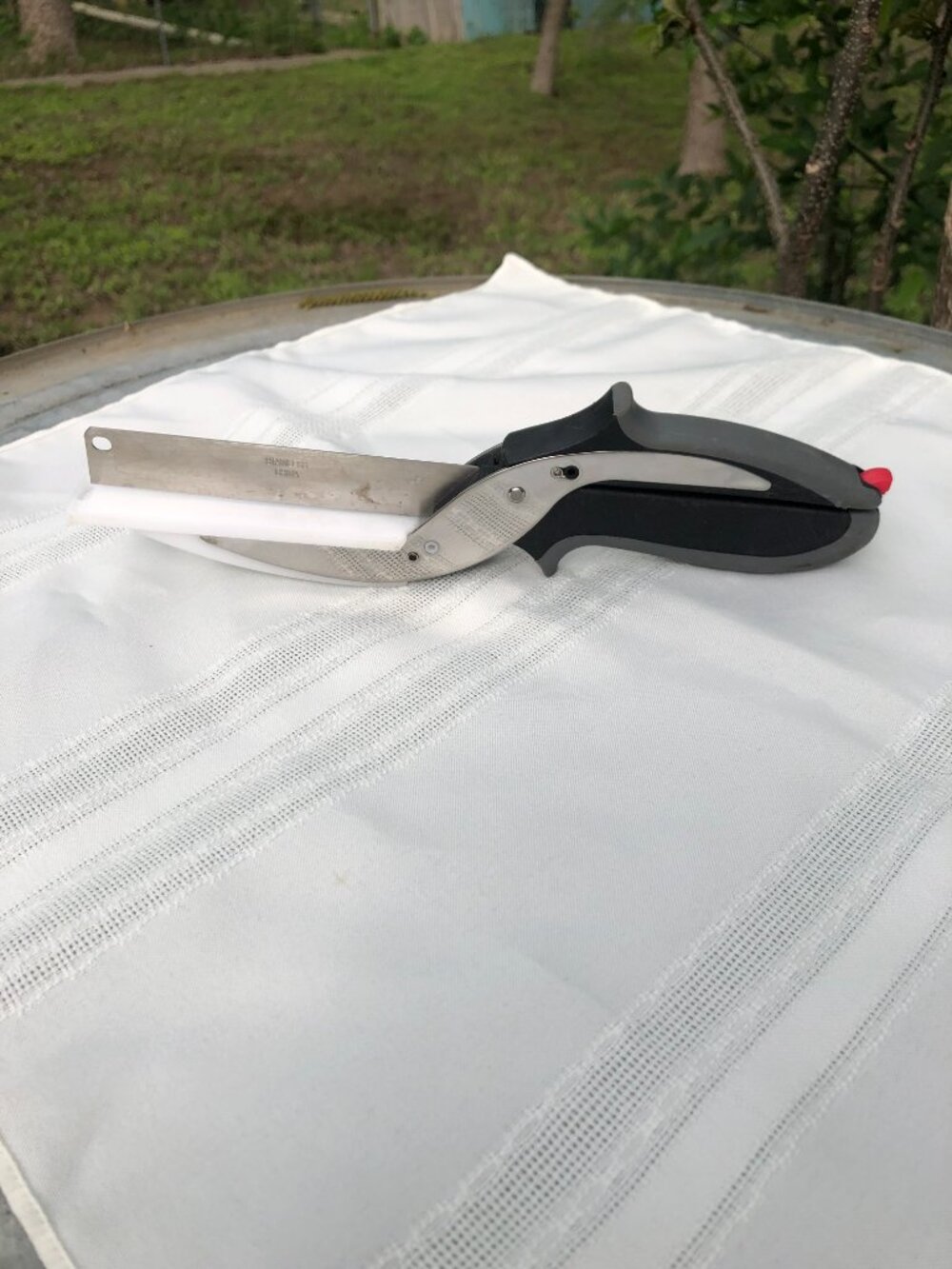 Clever Cutter Kitchen Scissors - Picture 2 of 9